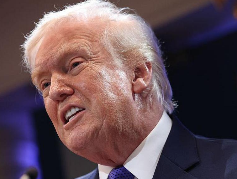 Trump desata un arancel GLOBAL del 10% en un enfrentamiento con el Tribunal Supremo: "Quiero ser un buen chico"