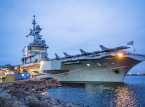 Francia env&iacute;a un portaaviones al Mediterr&aacute;neo