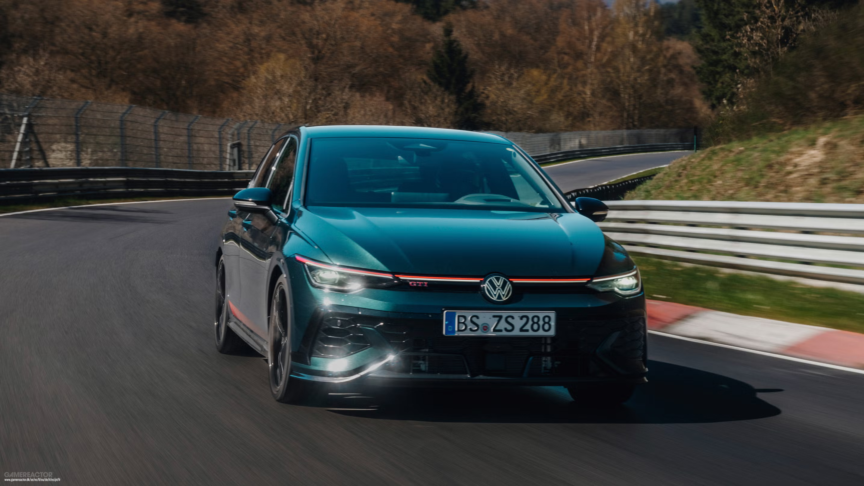 El Golf GTI bate el récord de vuelta en Nürburgring para coches de tracción delantera