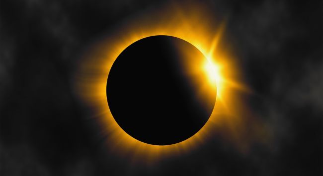 Cómo ver el eclipse solar total esta noche: retransmisiones en directo de la NASA, Iberia, el Ministerio...