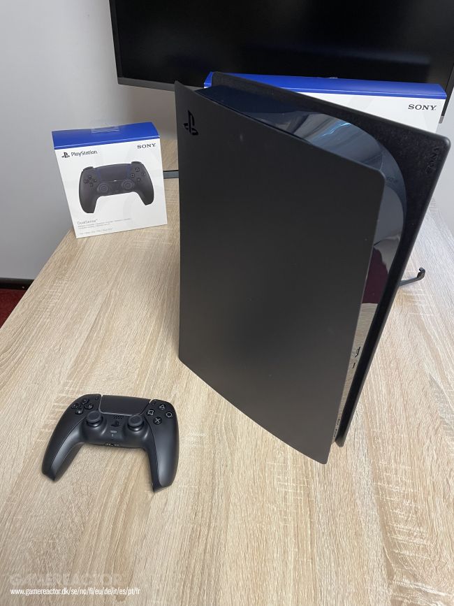 ¡Ya tenemos las cubiertas de colores de PS5! Así se montan