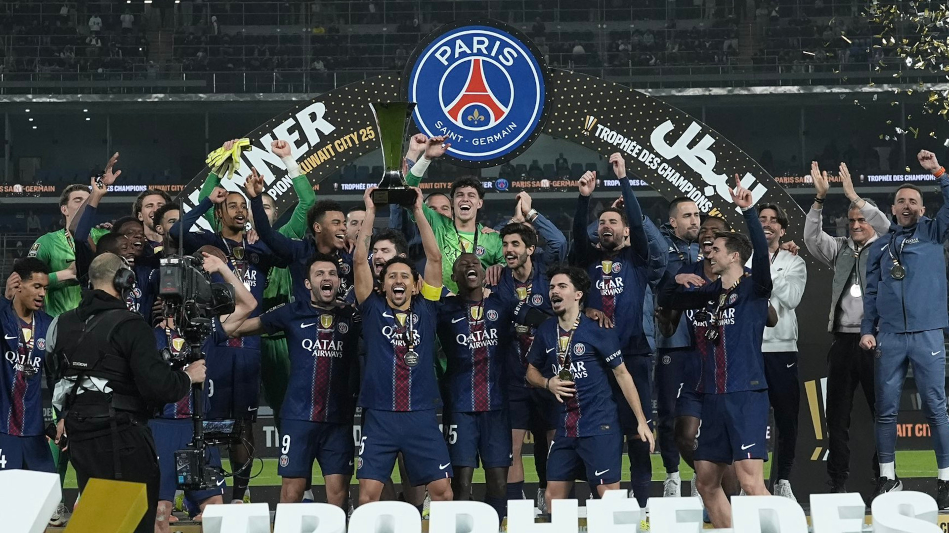 El PSG supera el susto de última hora y gana el Trofeo de Campeones en penaltis