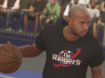 Thierry Henry también las enchufa con la mano en NBA 2K17