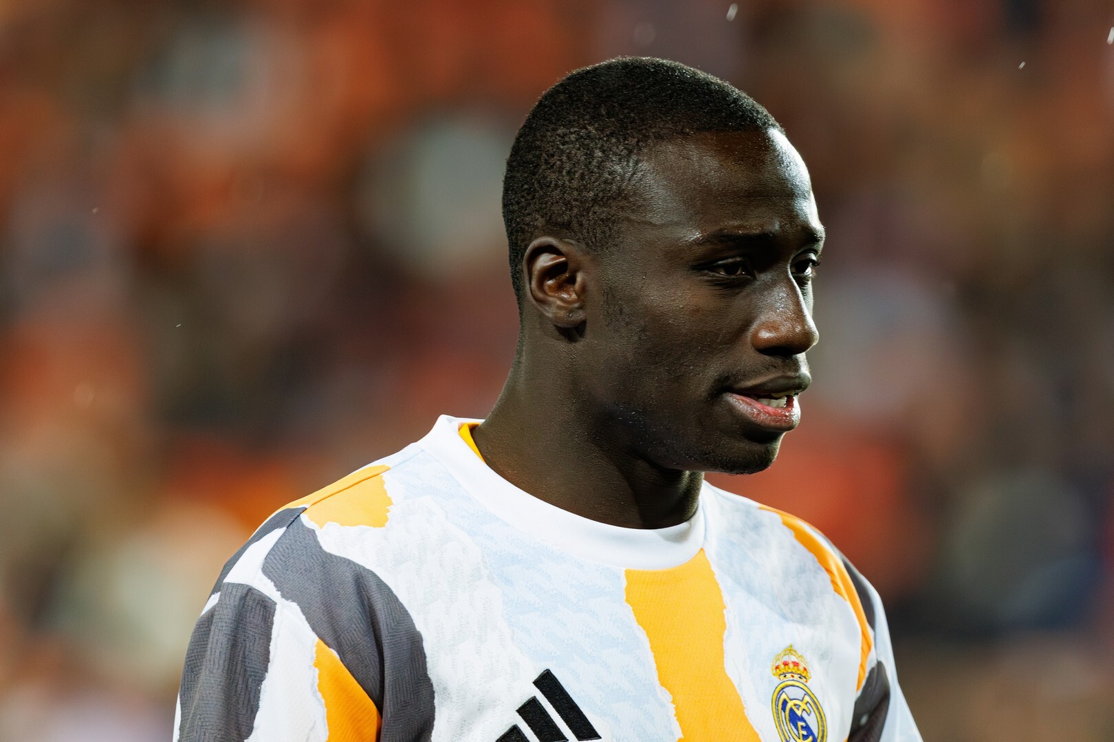 Informes contradictorios sobre la lesión de Mendy: de cinco meses a la retirada