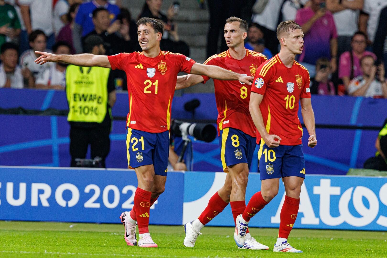 España es "el mejor equipo del mundo", dice Luis de la Fuente