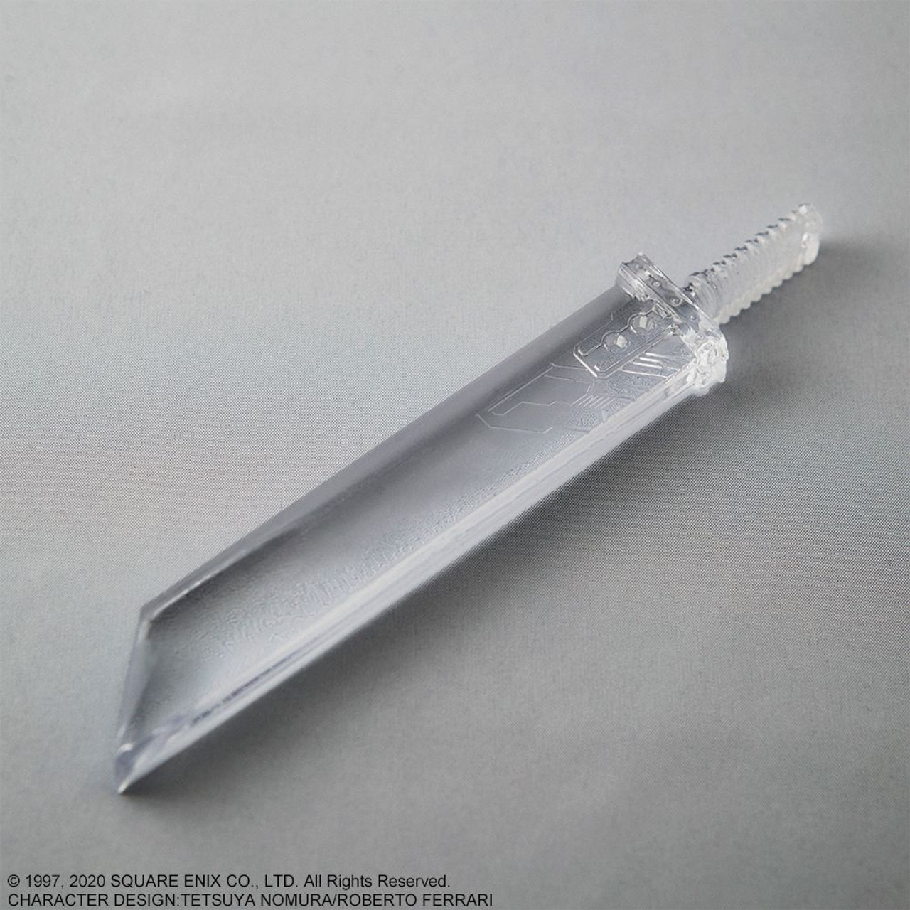 La bandeja de hielo de Final Fantasy te permite relajarte con una mini Buster Sword