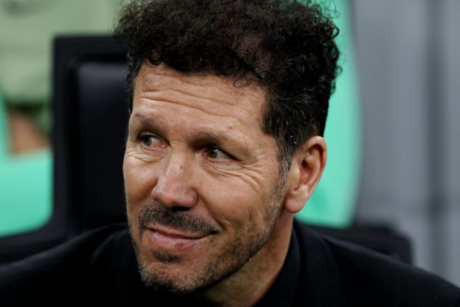 Simeone, entrenador del Atlético de Madrid, pide disculpas a Vinícius y Florentino Pérez tras el partido con el Real Madrid