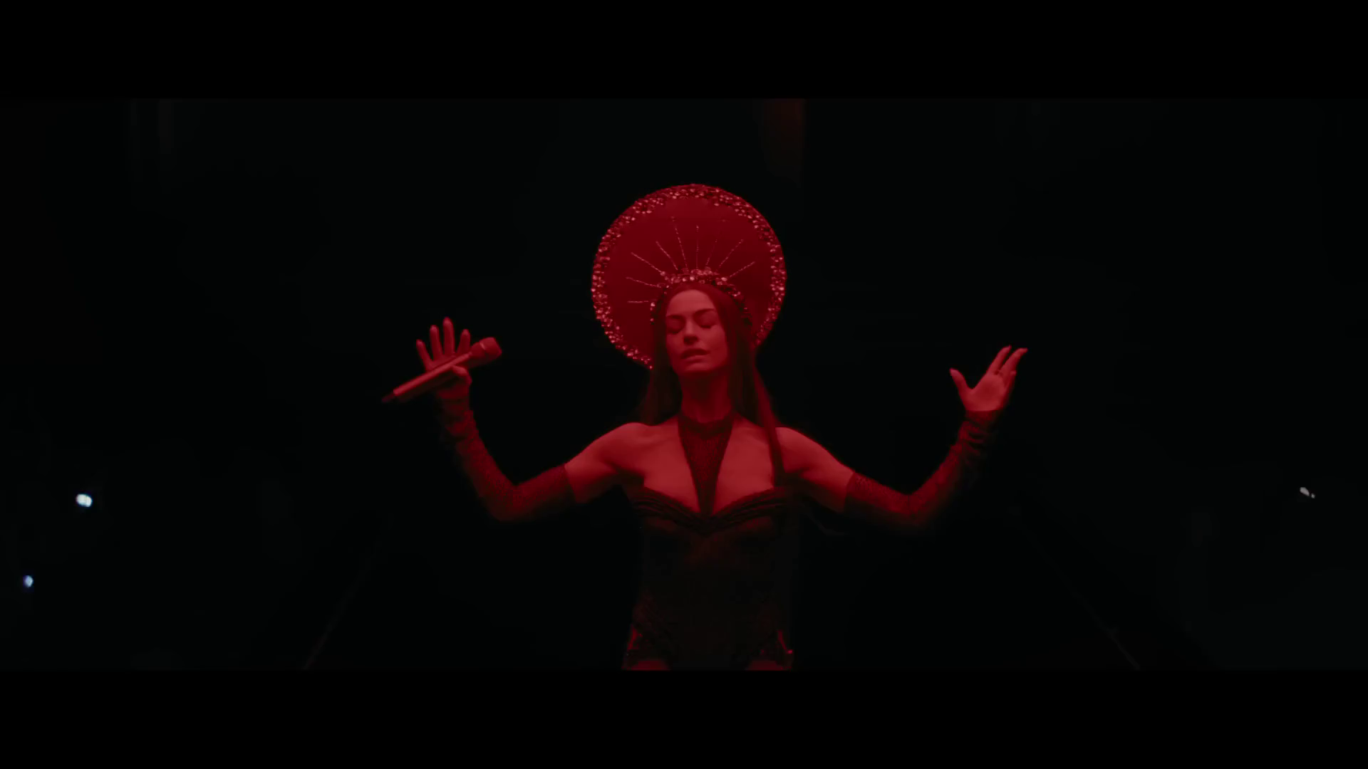 Anne Hathaway se pasa al terror con A24 en Mother Mary