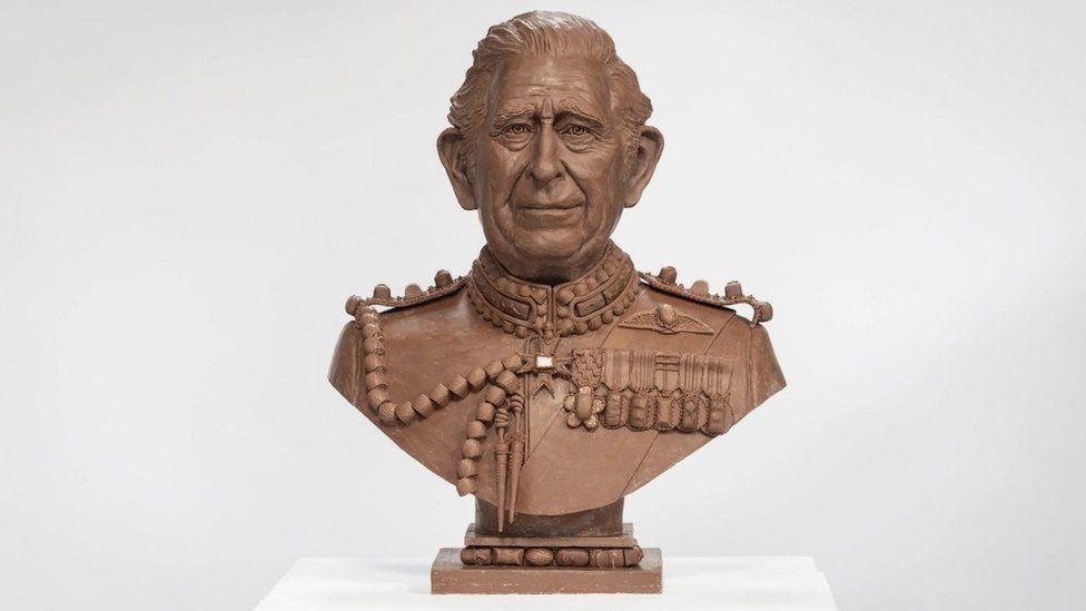 To celebrate the coronation, a life-size bust of King Charles was made in chocolate.