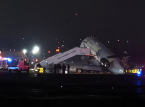 Mueren un piloto y un copiloto en la colisi&oacute;n de un avi&oacute;n de Air Canada en LaGuardia
