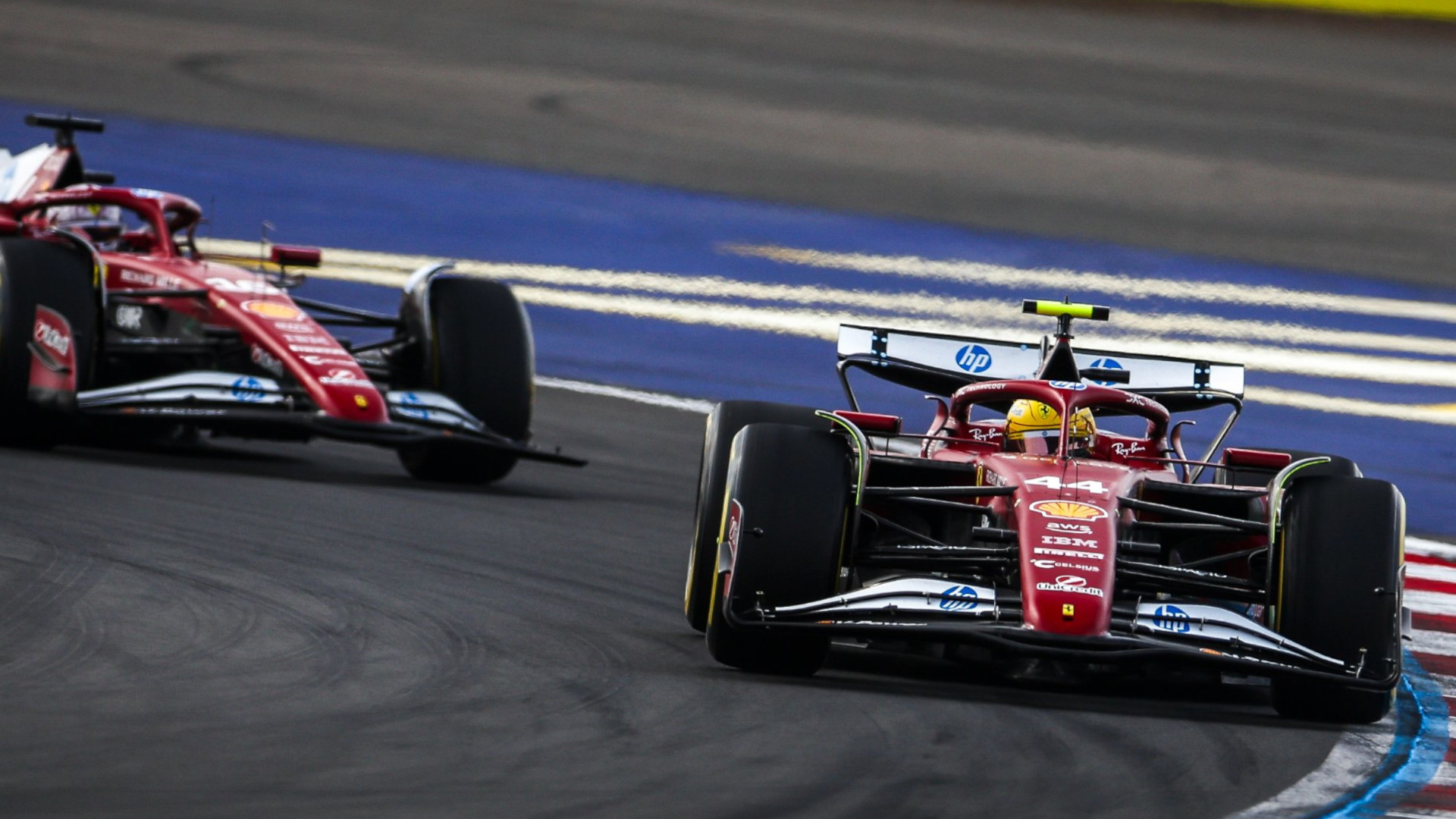 Charles Leclerc cree que Piastri y Antonelli comparten la culpa de su choque