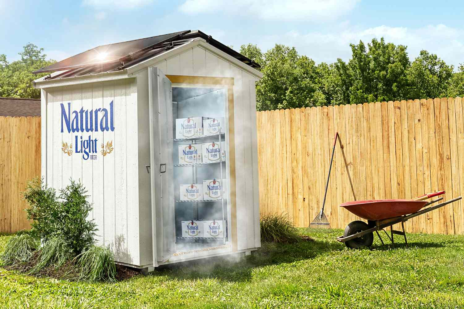 Por fin, un artilugio para el jardín que resuelve el único problema del verano que importa: la cerveza caliente