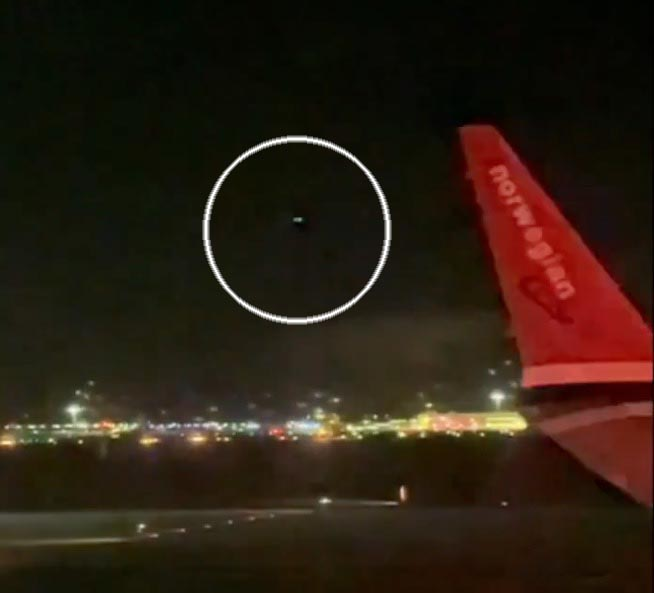 Un vídeo capta el momento en que un gran dron sobrevuela el aeropuerto de Copenhague