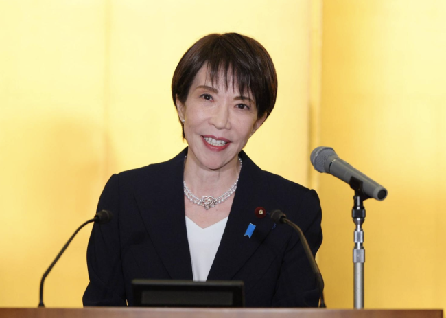 La primera ministra japonesa insta a la población a buscar terrenos más elevados tras el terremoto en la costa del país