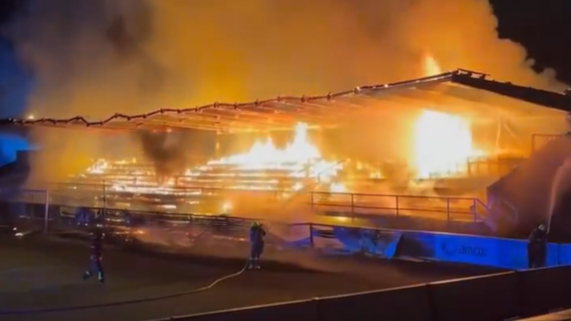 Un incendio que avanza rápidamente arrasa al oeste de Burdeos; 10 000 personas evacuadas