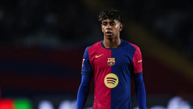 Hansi Flick critica a De la Fuente y confirma que Lamine Yamal no jugará mañana