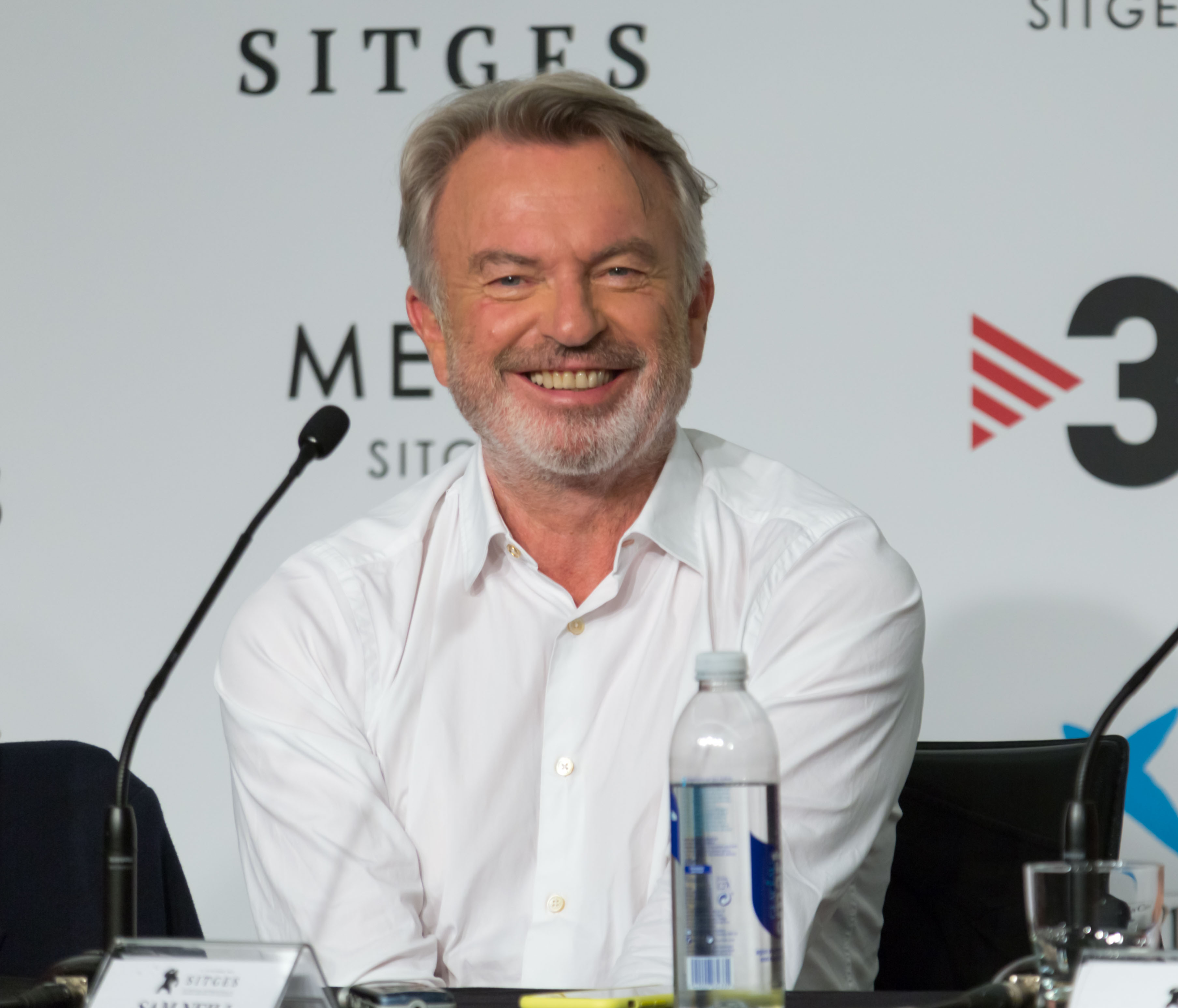 El agente de Sam Neill revela que el actor falleció a causa de una neumonía