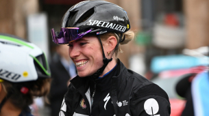 Demi Vollering se convierte en la primera mujer en ganar varias ediciones del Tour de Francia