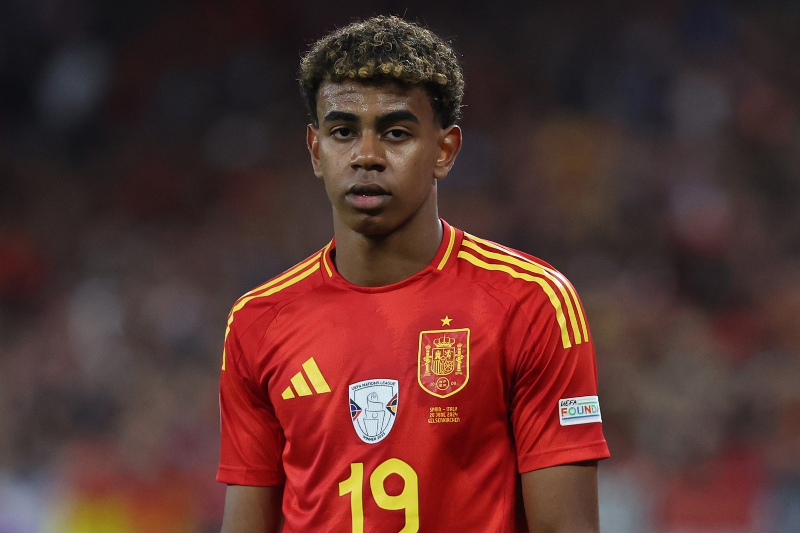 Continúa el enfrentamiento entre Lamine Yamal y Van der Vaart: "No debería preocuparse por un jugador que está demasiado gordo".