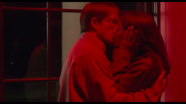 Zendaya y Robert Pattinson se casan en el primer vistazo completo a The Drama