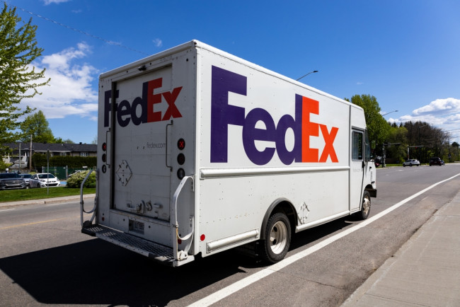 FedEx demanda al gobierno de EE.UU. solicitando un "reembolso completo" por los aranceles de Trump
