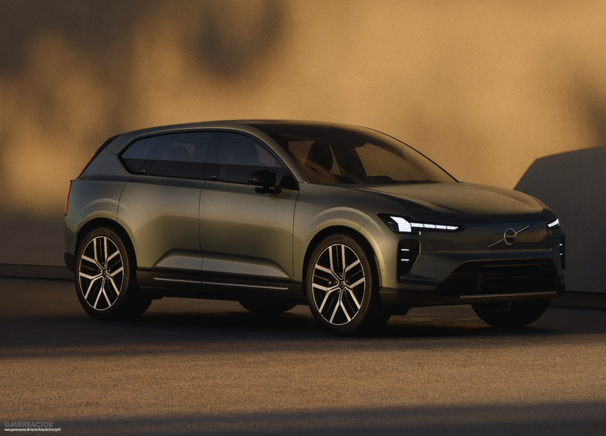 El Volvo EX60 lo ha petado tanto que el fabricante se ha visto obligado a aumentar la producción