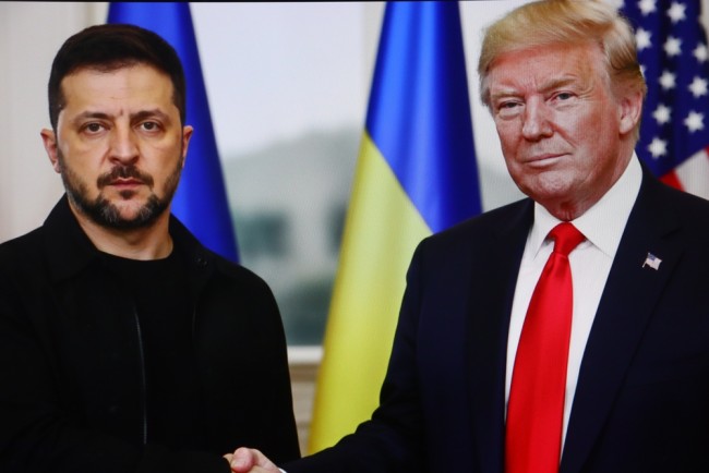 Zelensky: Trump quiere que Ucrania se retire de Donbás y forme una 