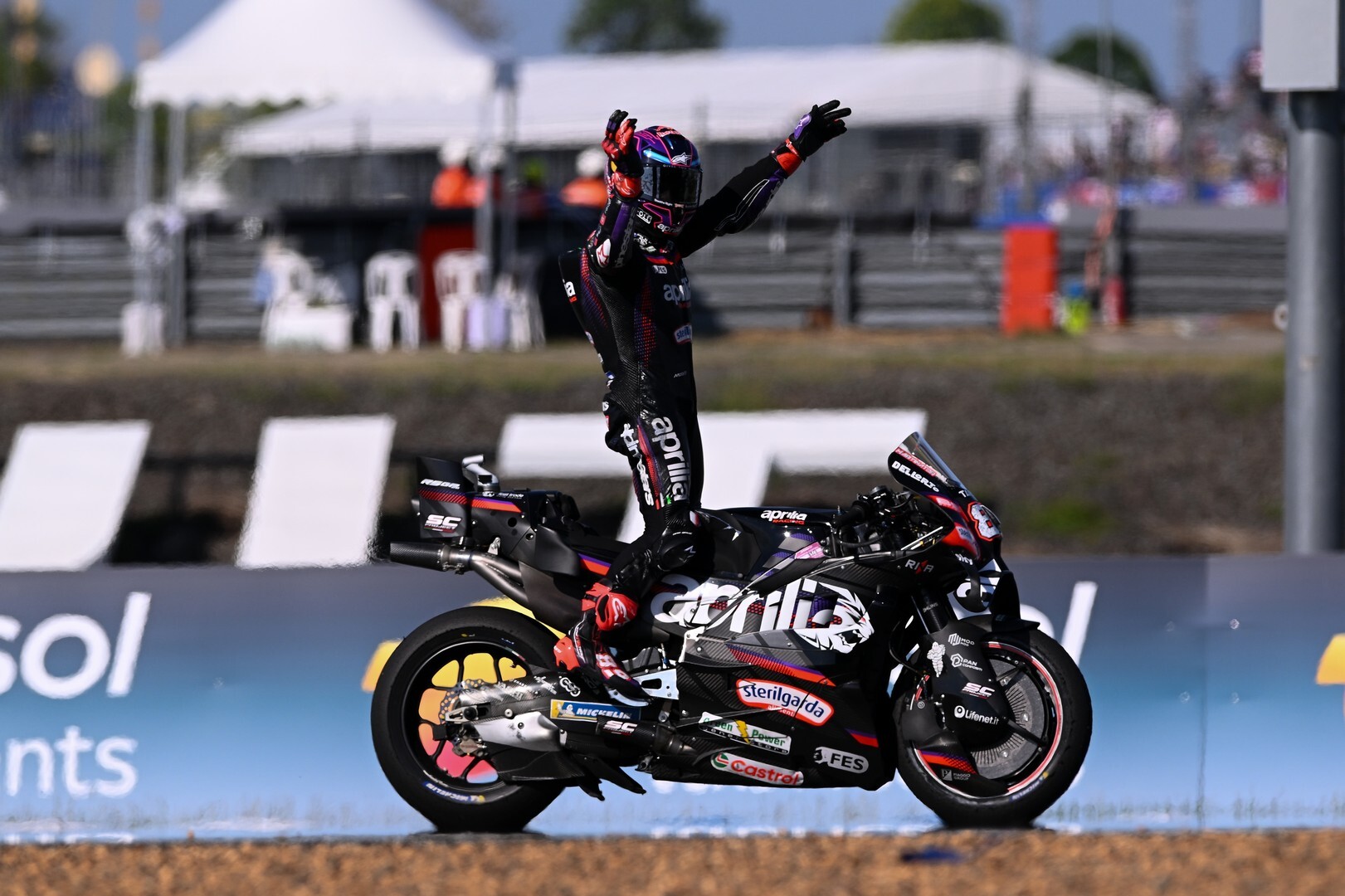 Jorge Martín domina el GP de Francia y pilla a Marco Bezzecchi en MotoGP