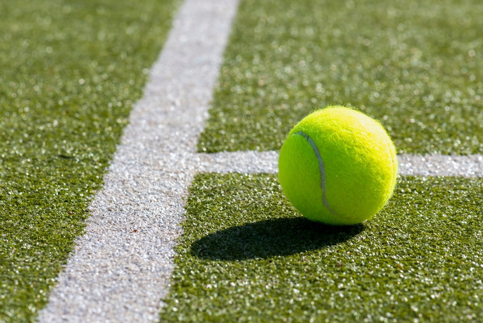 Maja Chwalinska, finalista de Roland Garros, eliminada de forma cruel en Wimbledon