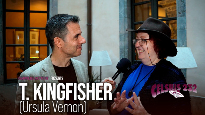 La terquedad de los mejores autores polifacéticos: Ursula Vernon (también conocida como T. Kingfisher). Entrevista en «Celsius 232»